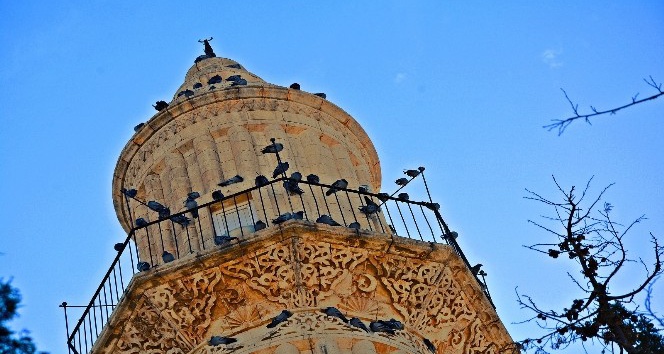 Nusaybin’de UNESCO adayı cami ve kiliseye ziyaretçi akını