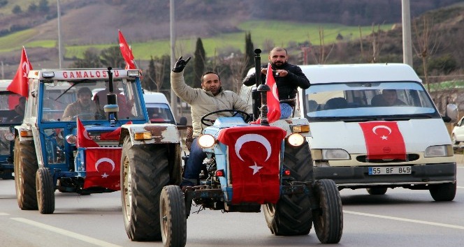 Traktörlerle askerlik şubesine gelip Afrin’e gitmek istediler