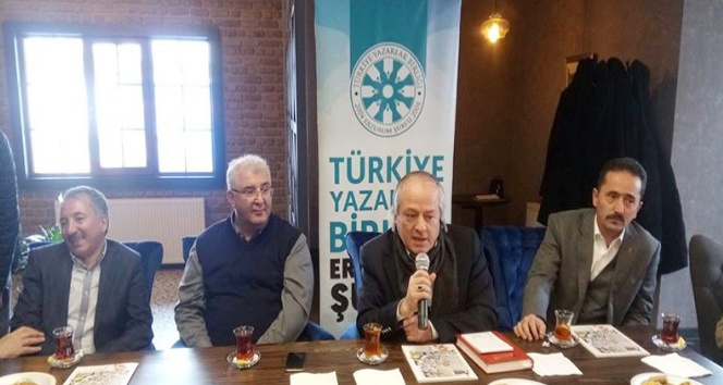 TYB Erzurum Şubesi’nin Edebiyat dergisi Hüma tanıtıldı