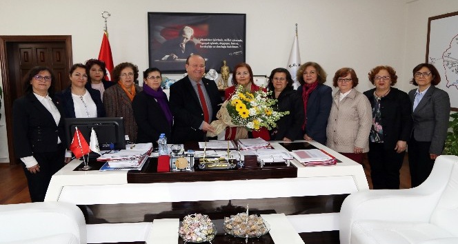 CHP’li Özdemir ve yönetiminden Başkan Özakcan’a ziyaret