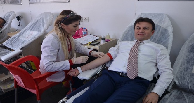 AK Parti’den kan bağışı