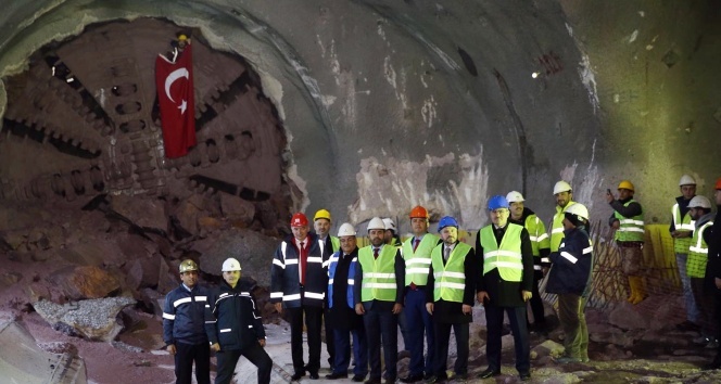 İstanbullulara metro müjdesi! (Ümraniye-Dudullu-Bostancı Metro Hattı)