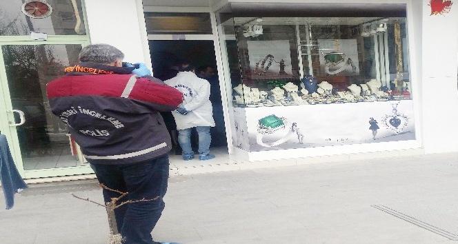 Konya’da silahlı kuyumcu soygunu