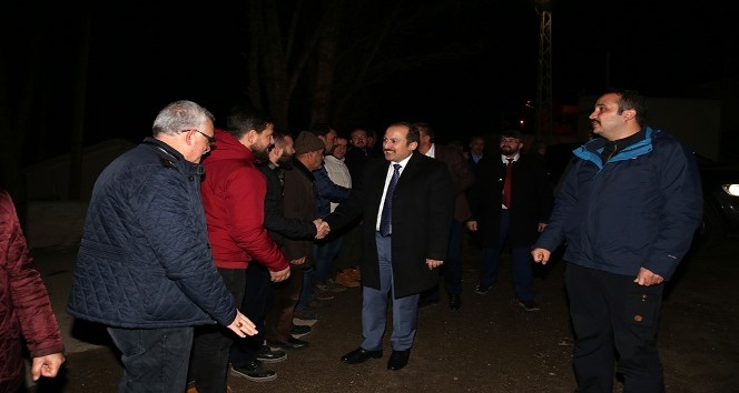 Vali Ali Hamza Pehlivan, Koçbayır Köyü’nde sılaya gelen gurbetçilerle bir araya geldi