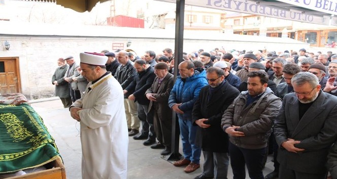 Karabekir Mahallesi Fadime Anasını kaybetti