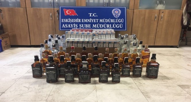 Eskişehir’de 50 bin liralık içki ve sigara çalan 5 hırsızdan 3’ü yakalandı