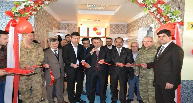 Erciş’te Deprem Şehitleri Öğretmenevi Restoranı Hizmete Açıldı