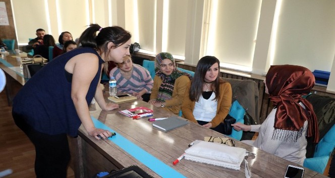 Yozgat’ta öğretmenlere otizm eğitimi semineri veriliyor