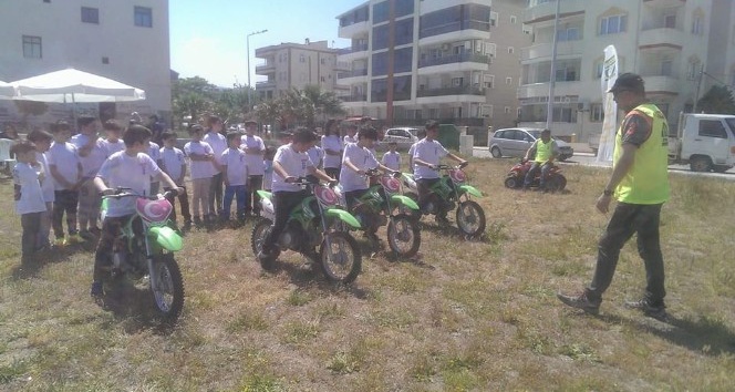 Umurbey Belediyesi’nden ’Güvenli Motosiklet Eğitimi’ projesi