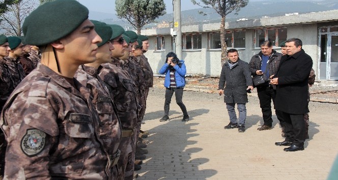 Afrin yolcusu özel harekat polisleri Kocaeli’den dualarla uğurlandı