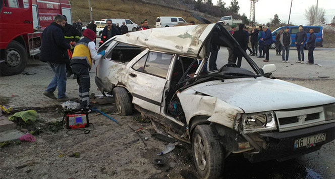 Bursa&#039;da trafik kazası: 1 ölü, 1 yaralı...