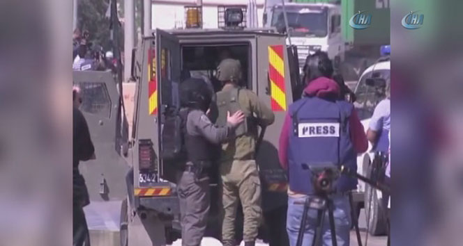 İsrail askerleri bir gazeteci ve 2 çocuğu gözaltına aldı