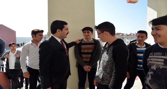 Belediye Başkanı Yaşar Bahçeci: &quot;Eğitim desteklerimiz devam edecek&quot;