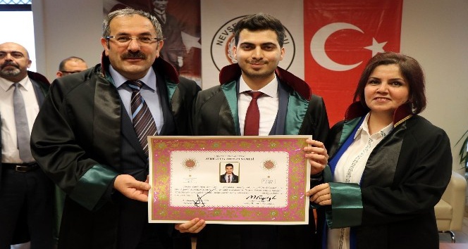 Nevşehir’de mesleğe başlayan avukatlara ruhsatları verildi