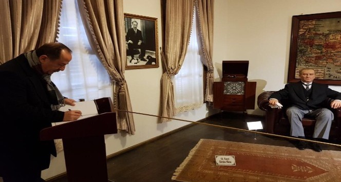 Recep Gürkan Atatürk Evi’ni gezdi