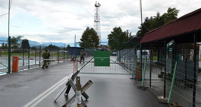 Abhazya-Gürcistan sınırında Özbekistan uyruklu 2 kişi gözaltına alındı