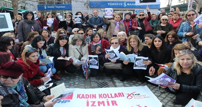 CHP’li kadınlar çocuk istismarına karşı kitap okudu