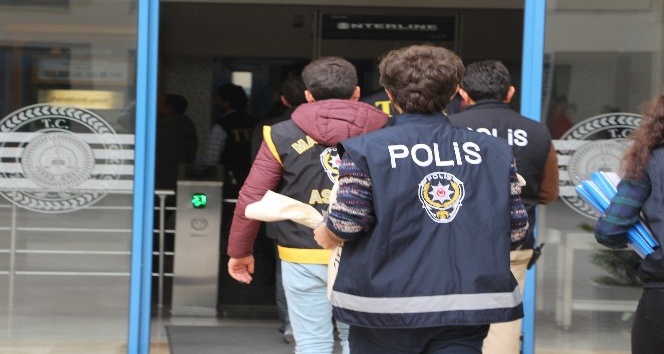 Marmaris’ta hırsızlık zanlısı polisten kaçamadı