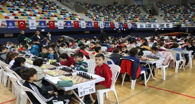 Okullar Arası Satranç Ligi’nde dördüncü etaba gelindi