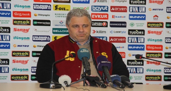 Kayserispor Teknik Direktörü Marius Sumudica: &quot;Geriye düştüğümüz maçı lehimize çevirdik&quot;