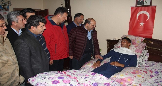 Bitlis Valisi Ustaoğlu Afrin gazilerini ziyaret etti