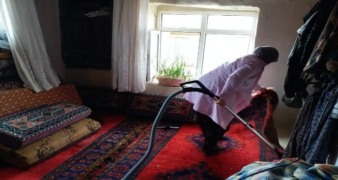 Derbent’te yaşlılara ve engellilere evde bakım hizmeti