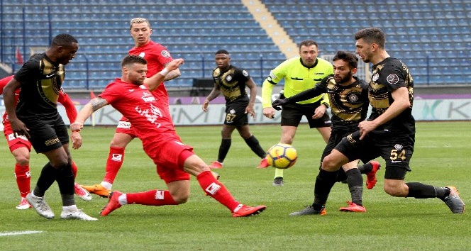 Spor Toto Süper Lig: Osmanlıspor: 0 - Antalyaspor: 0 (İlk yarı)