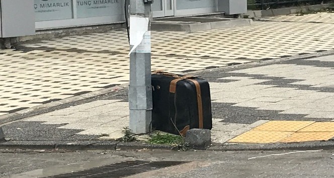 Sultanbeyli’de şüpheli valiz paniği
