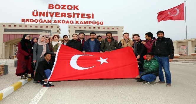 Bozok Üniversitesi’ndeki yabancı uyruklu öğrencilerden Zeytin Dalı Harekatı’na destek