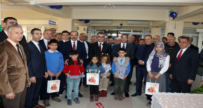 Vergi Haftası’nda en çok fiş toplayan öğrenciler ödüllendirildi