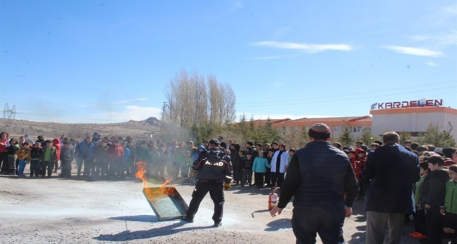 Kardelen Koleji’nde yangın tatbikatı yapıldı