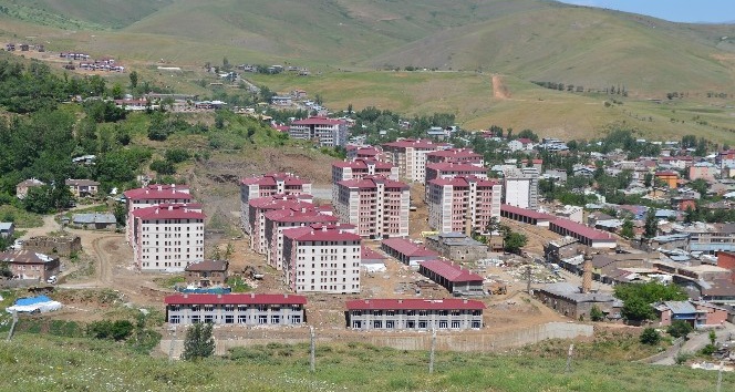 TOKİ konutları için kura çekimi