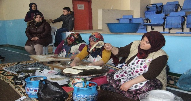 İmam Hatip Lisesinden Mehmetçiğe destek