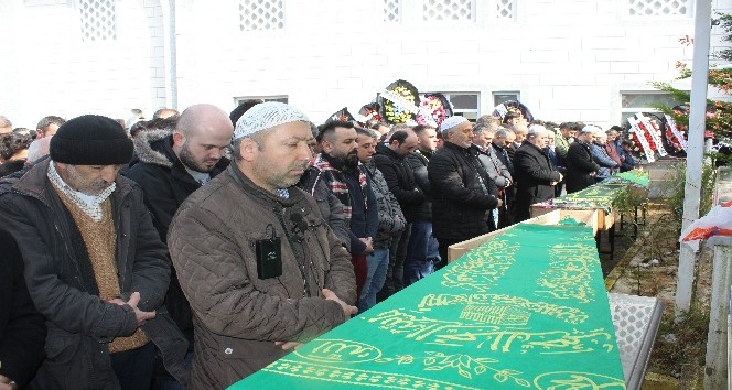 Erzurum’daki kazada ölen aile fertleri Giresun’da son yolculuklarına uğurlandı