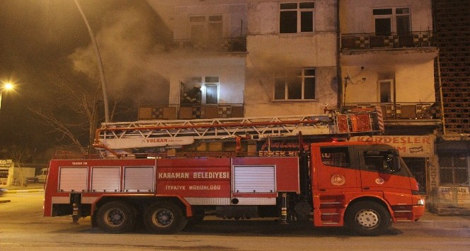 Karaman’da çıkan yangında dumandan etkilenen bir kişi hastaneye kaldırıldı