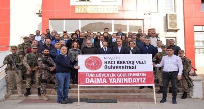 Nevşehir Hacı Bektaş Veli Üniversitesinden Suriye sınırındaki Mehmetçiğe destek