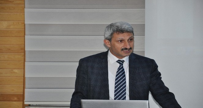 Prof. Dr. Şenel: “Yaşananları bir bütün olarak ele almalı”