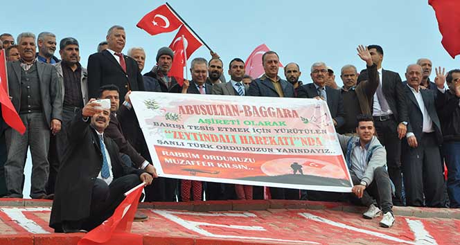 Abusultan Baggara aşiretinden Mehmetçik&#039;e destek konvoyu
