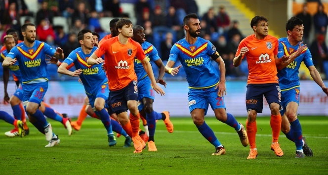 ÖZET İZLE: Başakşehir 2-0 Göztepe Maç Özeti ve Golleri İzle | Başakşehir Göztepe kaç kaç bitti?