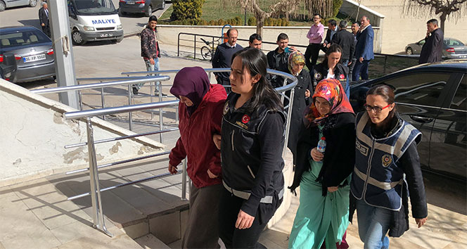 Karaman’da FETÖ’nün mahrem kadın imamları tutuklandı