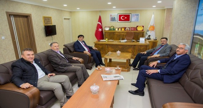 Rektör Alma, İl Başkanı Tutulmaz’ı ziyaret etti