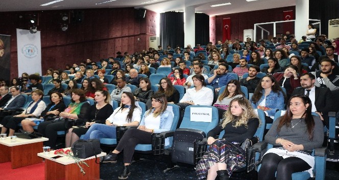 Alanya’da kadın ve turizm konulu konferans