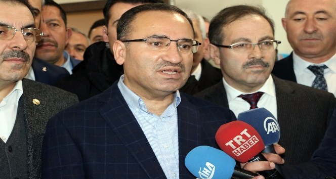Bakan Bozdağ: "Dini konularda bilenlerin konuşması esastır"