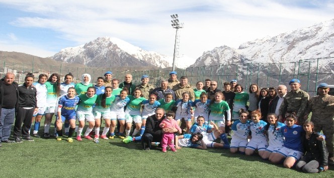 TFF Kadınlar 2. Lig: Hakkarigücüspor: 9 Konya İdmanyurduspor: 0