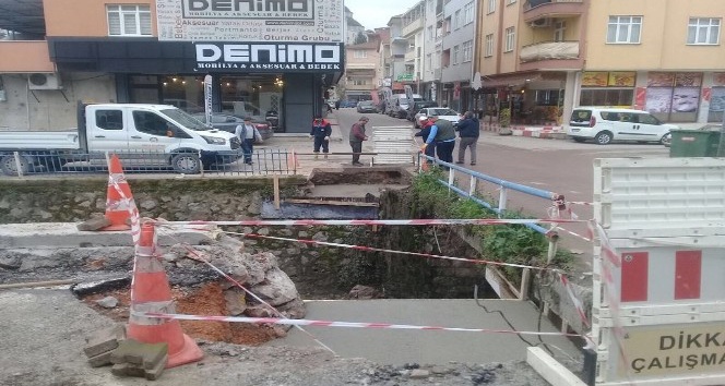 Körfez Belediyesi köprü yapım çalışmalarını sürdürüyor