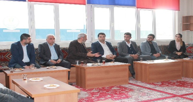 AK Parti Milletvekili Mikail Arslan, gençlerle buluştu