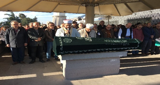 Oyuncu, yönetmen ve seslendirme sanatçısı Nur Subaşı son yolculuğuna uğurlandı