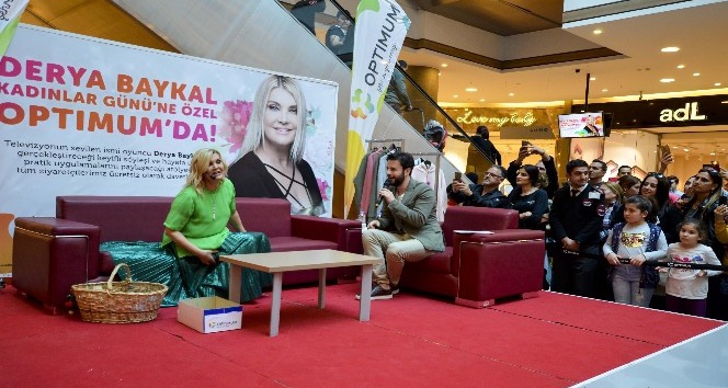 Derya Baykal, Adanalı kadınlarla buluştu