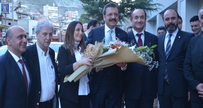 Hisarcıklıoğlu, Afrin kahramanlarını unutmayan Somalılara teşekkür etti