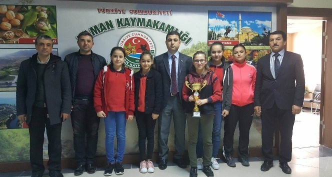 Köy Ortaokulu öğrencilerinden masa tenisi turnuvası birinciliği